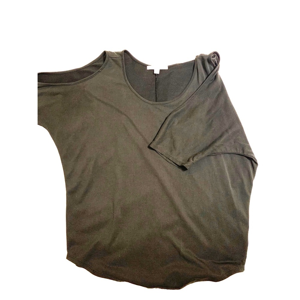 Cold shoulder top